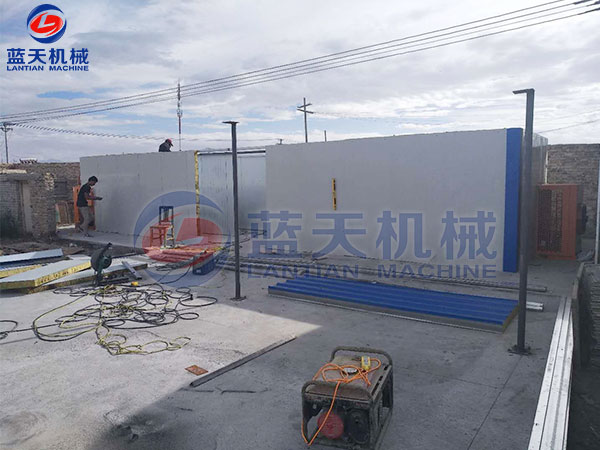 焦作温县铁棍草莓视频污在线机安装现场